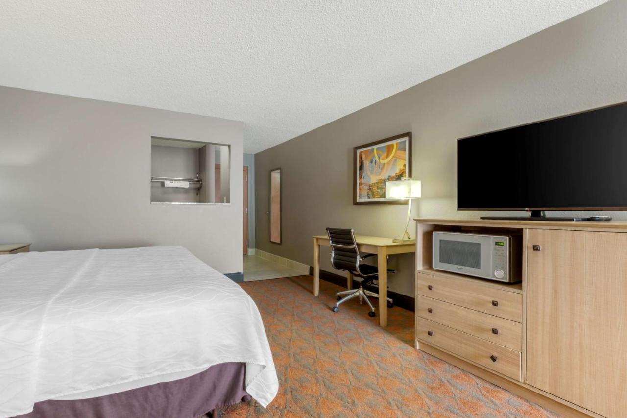 Best Western Pecos Inn Артижа Екстериор снимка
