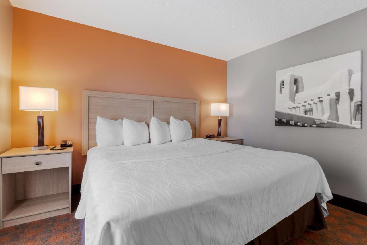 Best Western Pecos Inn Артижа Екстериор снимка