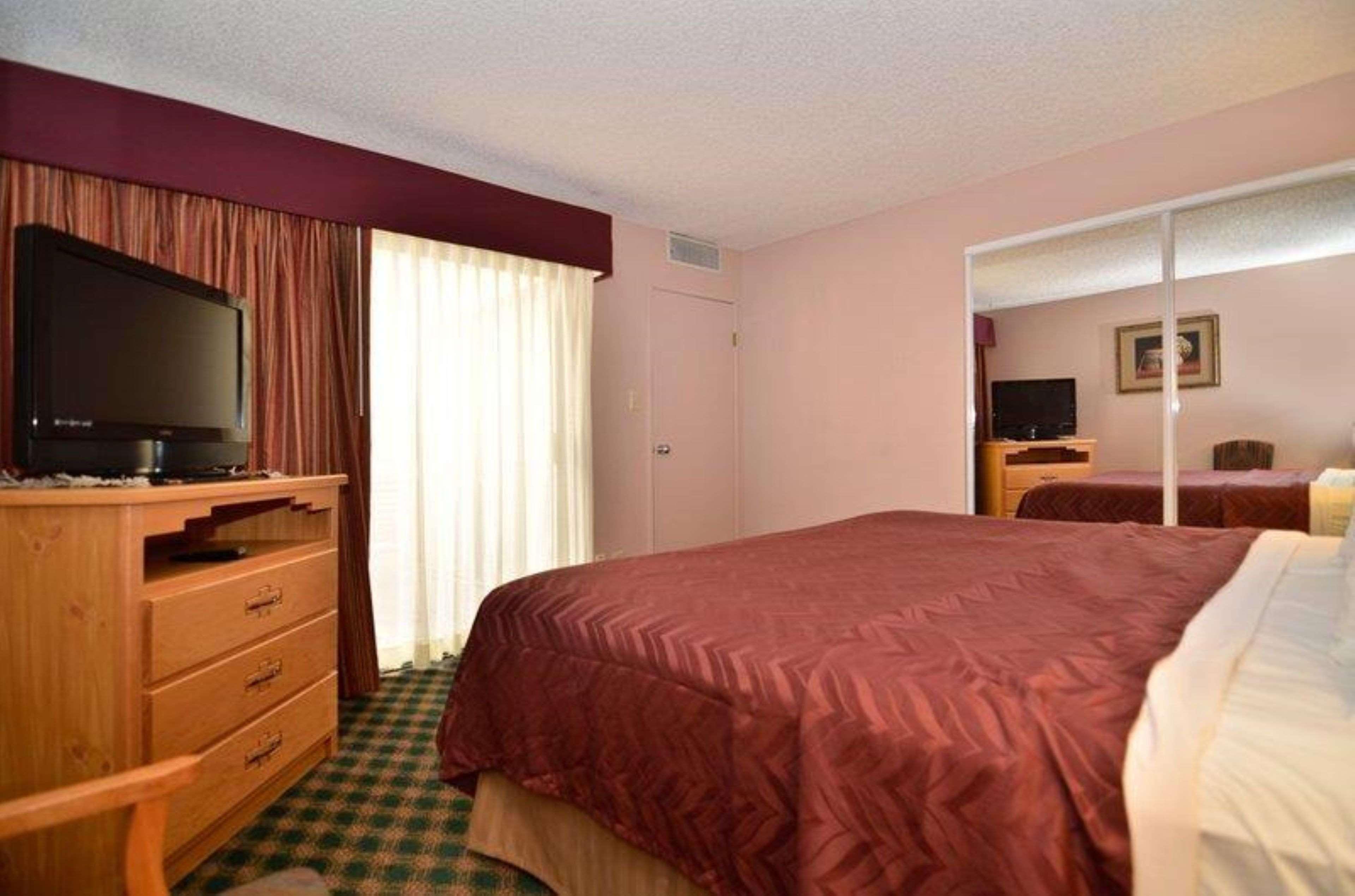 Best Western Pecos Inn Артижа Екстериор снимка