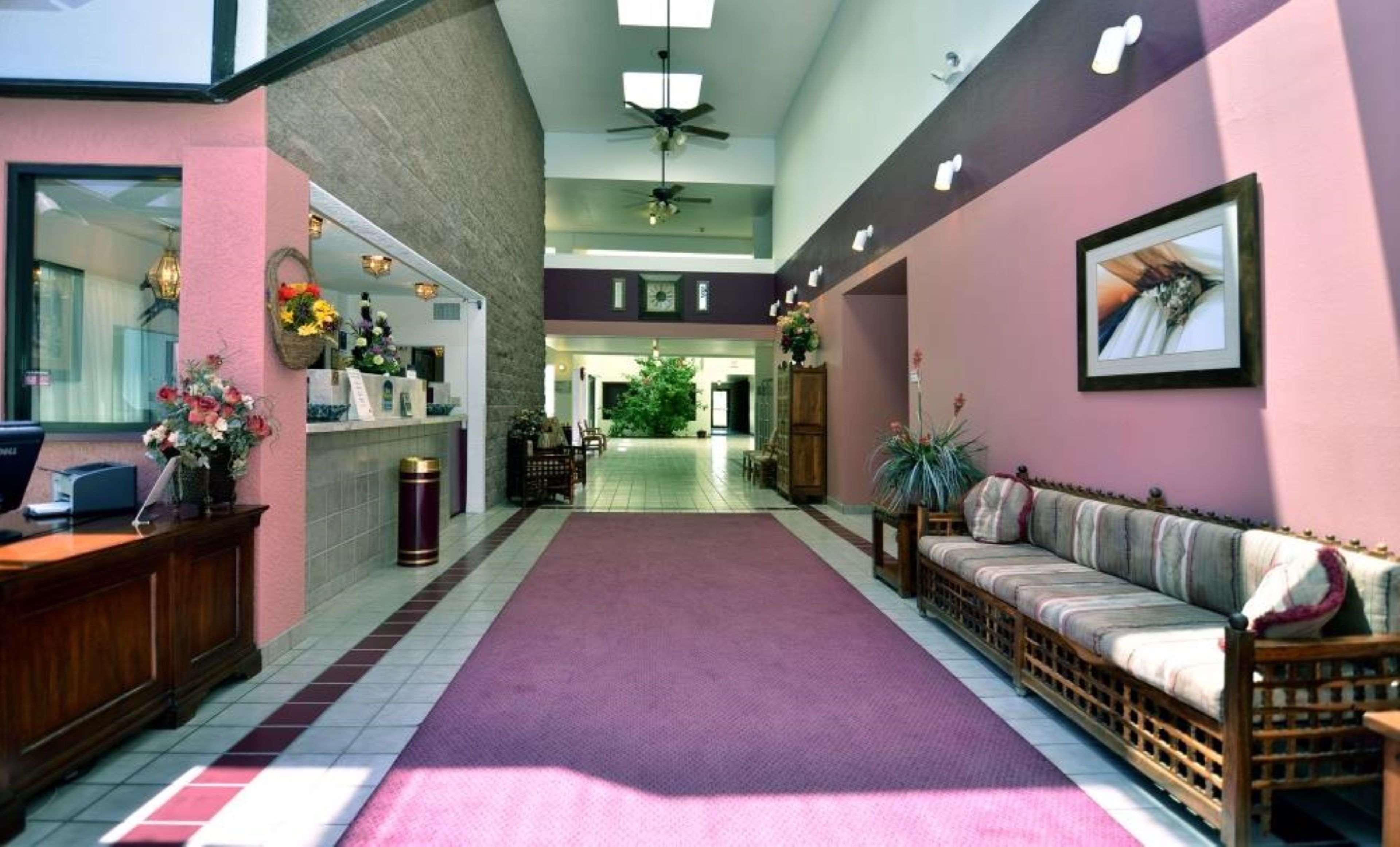 Best Western Pecos Inn Артижа Екстериор снимка