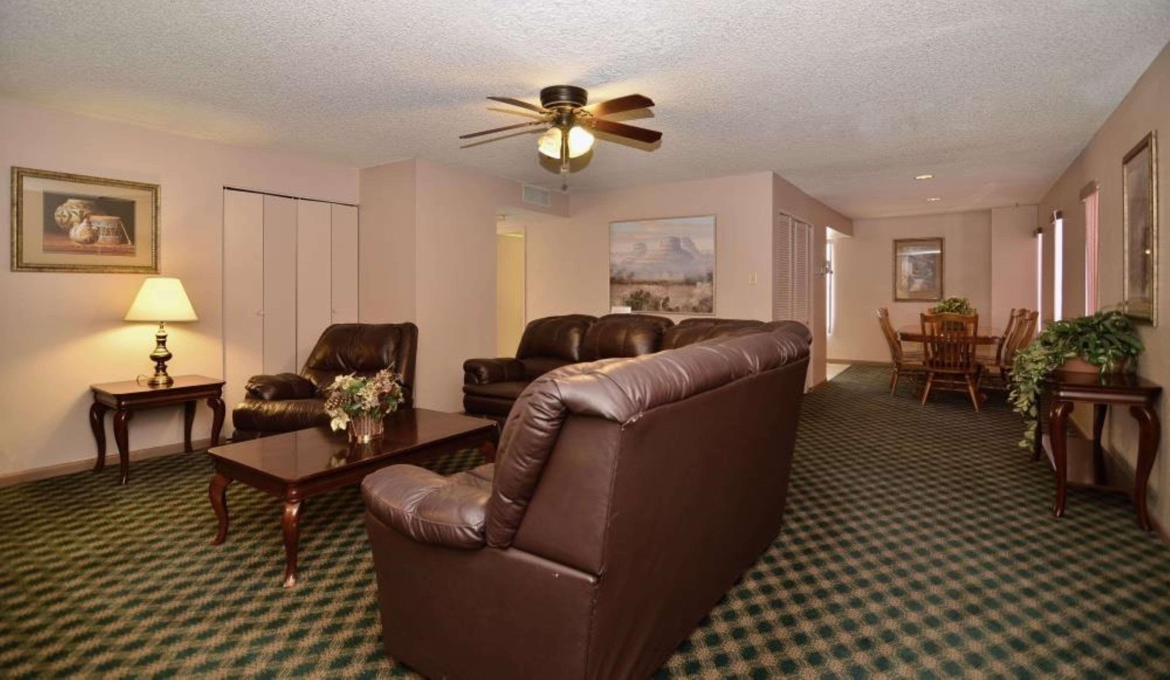 Best Western Pecos Inn Артижа Екстериор снимка
